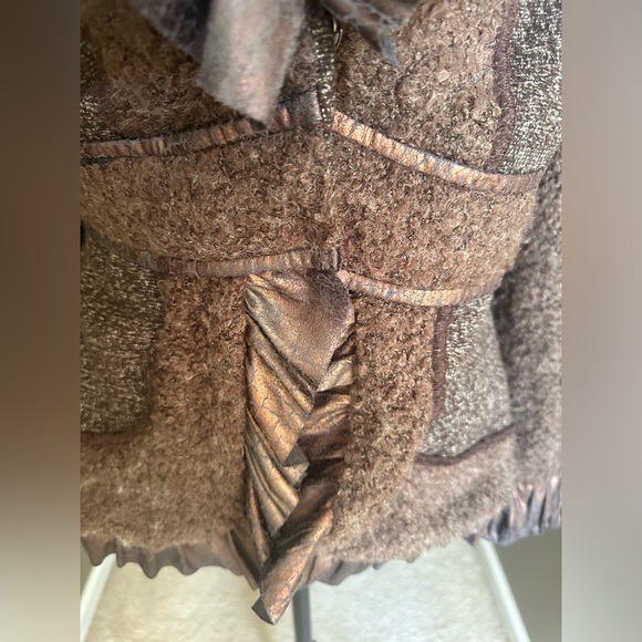Fun and funky brown jacket with faux fur and ruffles. - Picture 4 of 5